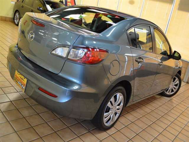 2013 Mazda Mazda3 i SV 4dr Sedan 5A